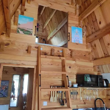 Tipi Cheynne Des Monteaux *