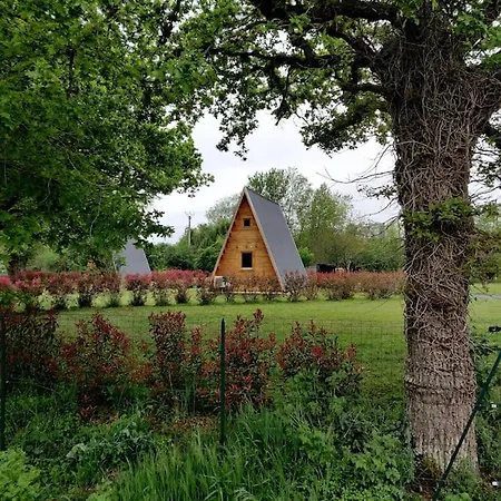 Luxury tent Tipi Cheynne Des Monteaux Vivy