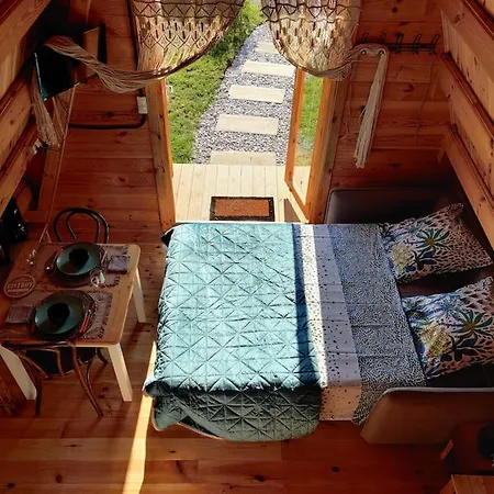 Tipi Cheynne Des Monteaux Luxury tent